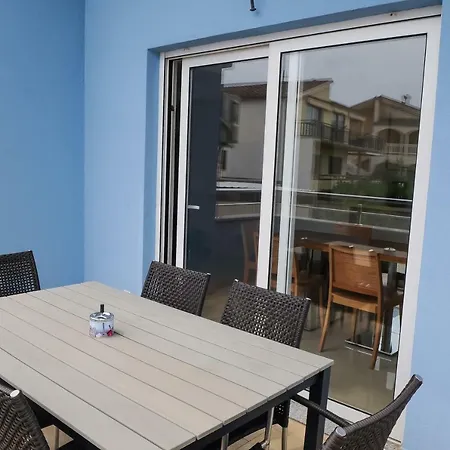 Anamarija Apartman *